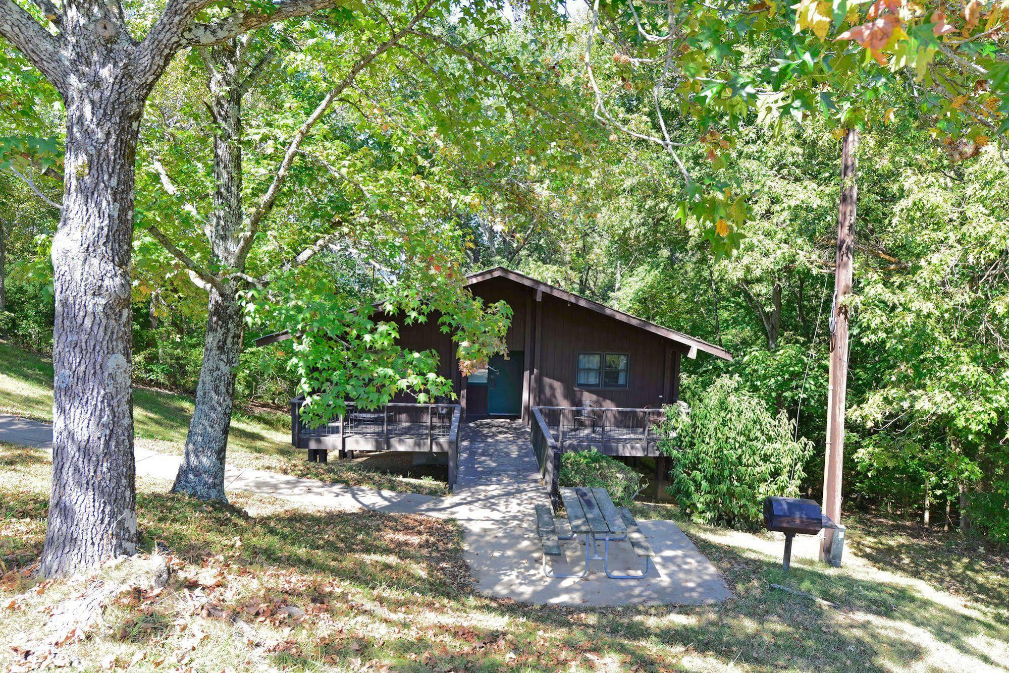 Lake Barkley State Resort Canton Ngoại thất bức ảnh